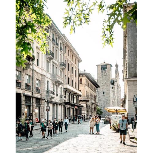 Mantovani apartament-in the heart of como
