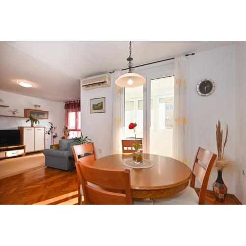 Mara Apartment