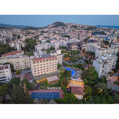 Marbel Hotel by PalmWings