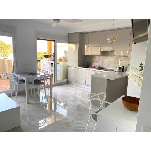 Marbella beachfront apartment Romana Playa Elviria