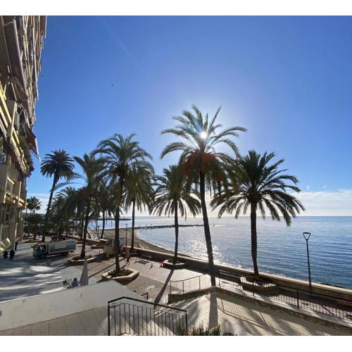 Marbella Beachfront Edificio Mayoral Primera Línea de Playa y Centro Ciudad con Barco Opcional