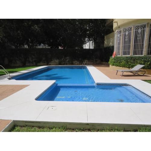 Marbella Center 6-8 Persons-beach at 100m -Parking