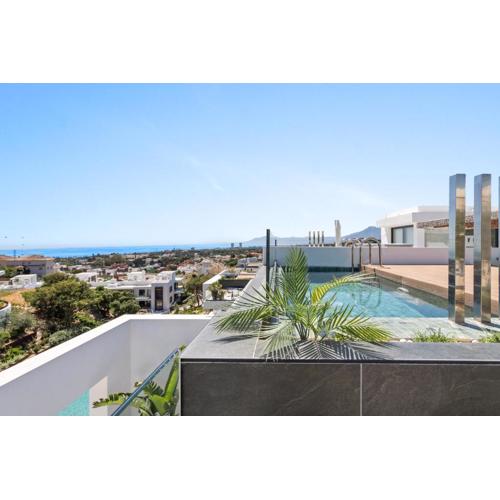 Marbella Dunes Penthouse - Brand NEW, Splendid ROOFTOP, Pool & Sea View