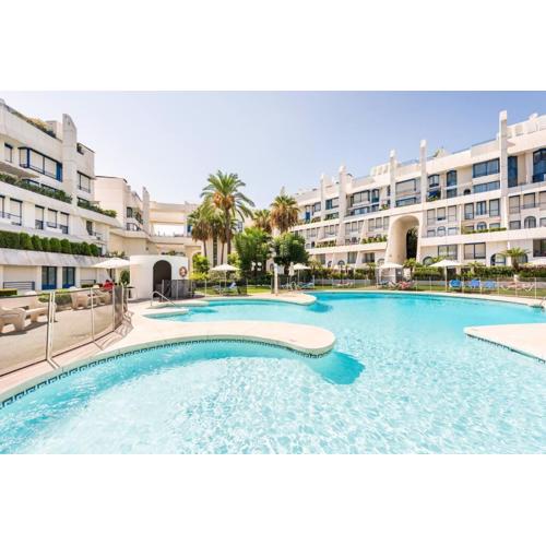 Marbella House imponente ático con piscina privada