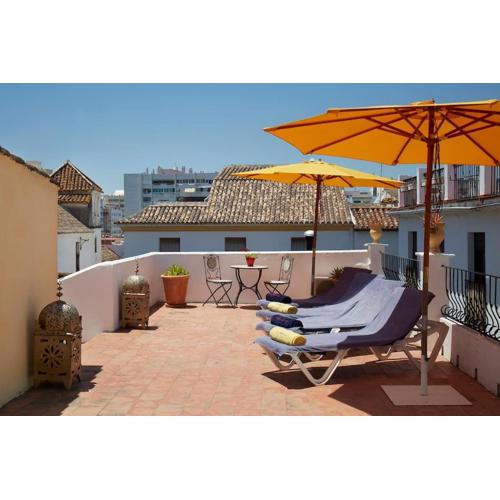 Marbella Old Town with rooftop terrace RDR410