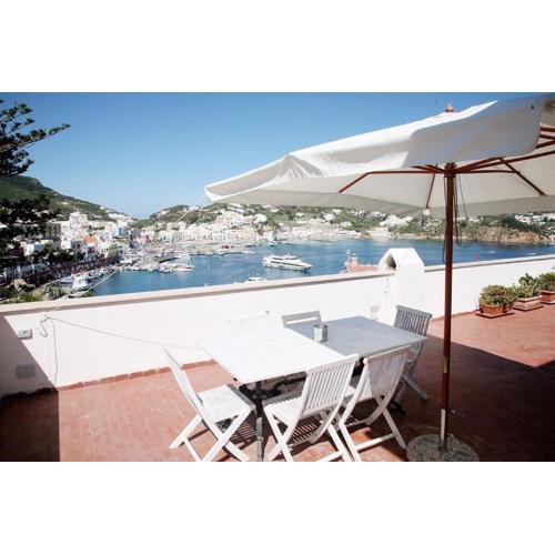 Marbnb Appartamenti Ponza Centro porto Appartamento Cupola