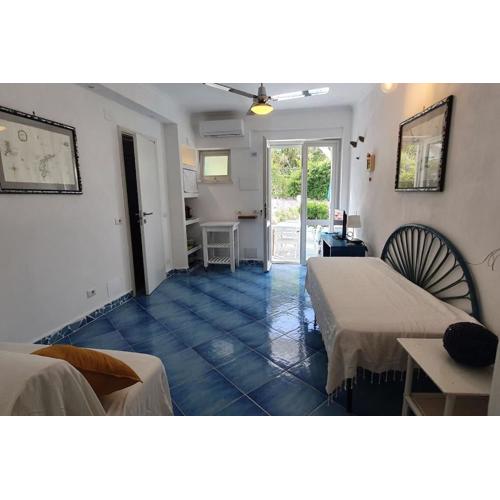 Marbnb Appartamenti Ponza Centro porto Appartamento Palma