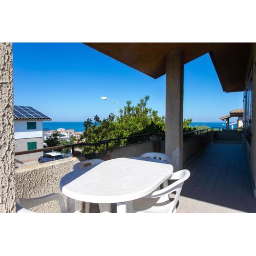Marcelli, quadrilocale con terrazzo vista mare - M117