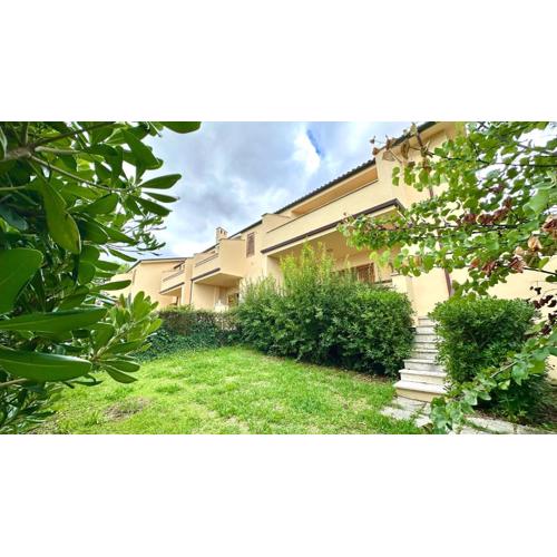 Marcelli, trilocale con giardino a 200mt dal mare - M114