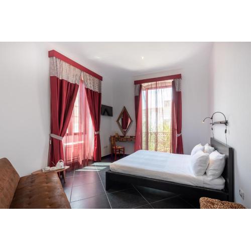 Maria Vittoria Charming Rooms and Apartments