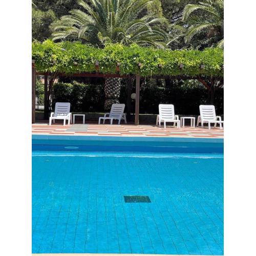 MARICAMPO Monolocale con piscina e parcheggio