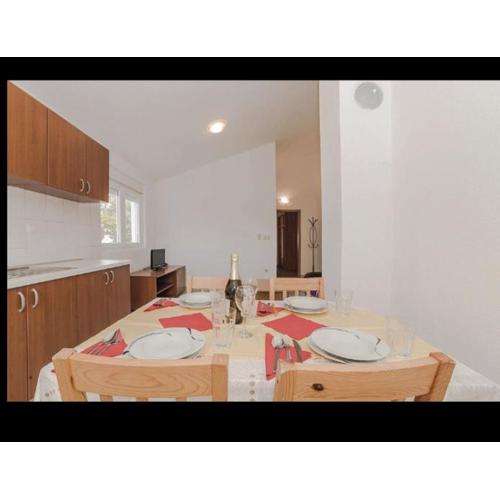 Marin Apartments