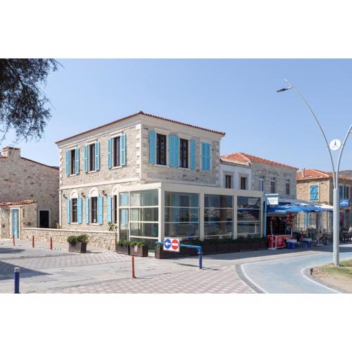 Marina Foça Hotel