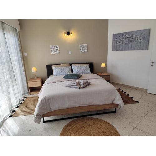 Marina view seaside apartment