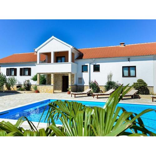 Marinic Comfortable holiday residence