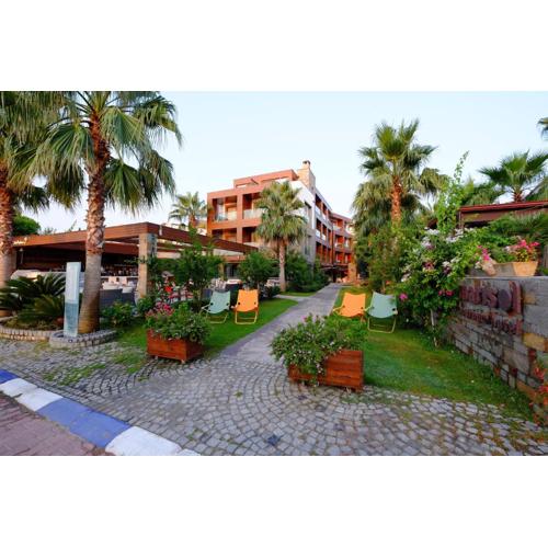 Marisol Boutique Hotel