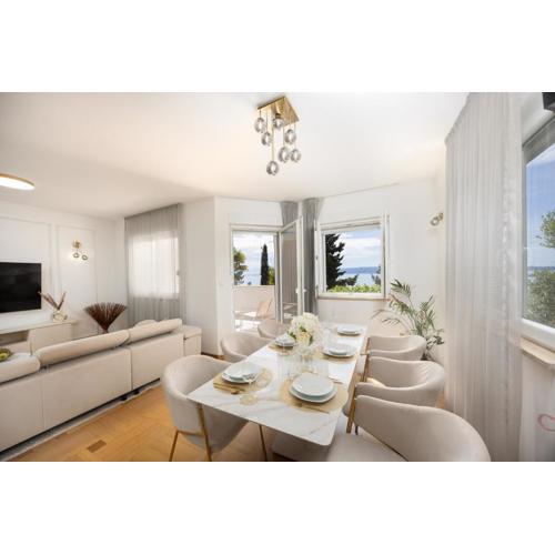 Marivi - Luxury apartment above the beach Žnjan