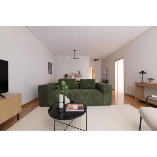 Marousi Comfort Residence by UPSTREET