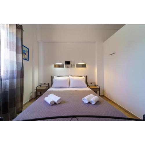 Marousi Rooms