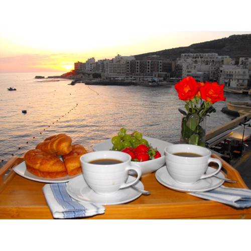 Marsalforn Sea View Beachfront Studio Apartment
