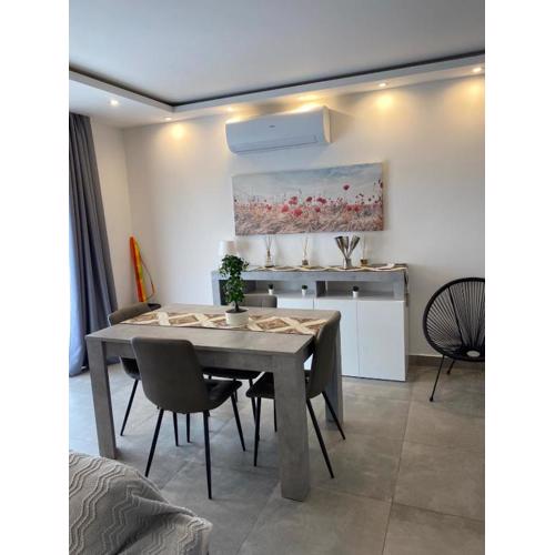 Marsascala highly finished 2 bedroom apartment sleeping 5