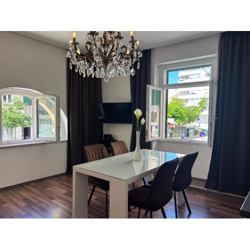 MARTON & MARTINIS SUPERIOR APARTMENTS - spacious one-room apartments - excellent location within walking distance of Diocletian\