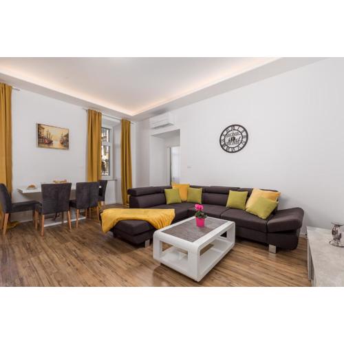 Mary apartment #2