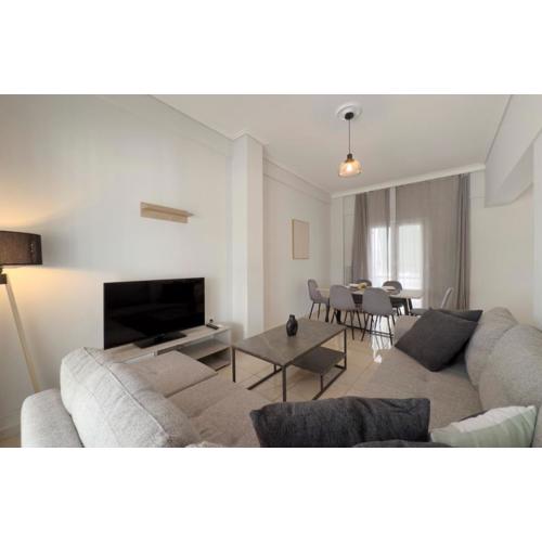 Matrozou Spacious 95sqm apt in Koukaki