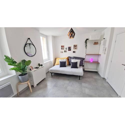 MaxBnb - Studio Cozy - Climatisé - WiFi Fibre - 10 min à pied Gare -3-