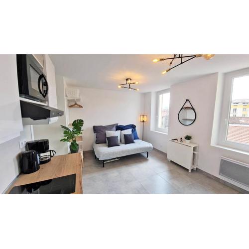 MaxBnb - Studio Cozy - Climatisé - WiFi Fibre - 10 min à pied Gare -4-