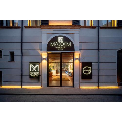 Maxxim Hotel & Loft