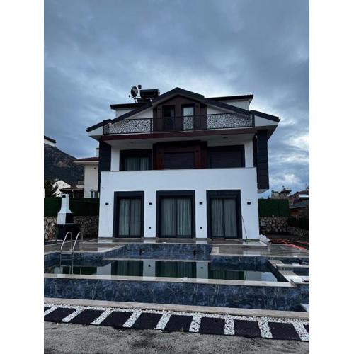 Maya Villa