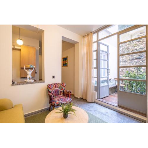 Mayer Tatarbey Apartments