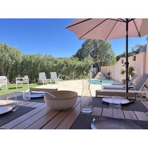 Mazet climatisé avec jardin, piscine privée et proche mer, 3 pièces, 6 couchages à Sainte-Maxime - FR-1-226-545