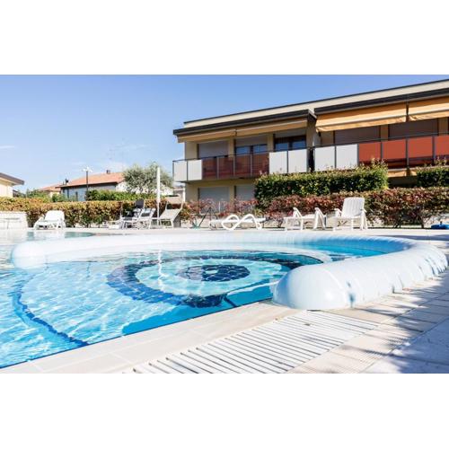Mazzarona Family Apartment - Luminoso appartamento con piscina al secondo piano