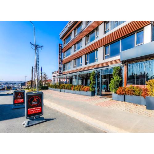 MED Airport Hotel