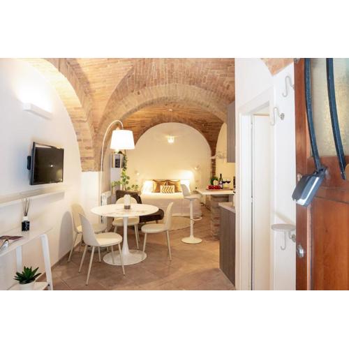 Medieval flat with whirlpool bath