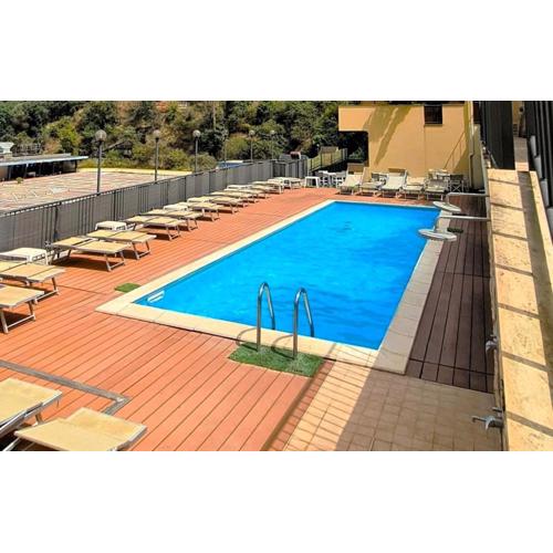 Mediterranean Apartment Pool & Parking