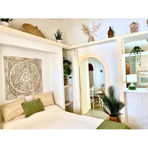 mediterranean studio with sun terrace and sea view