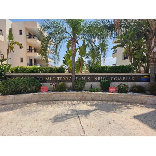 Mediterranean Sunrise Apartments A1