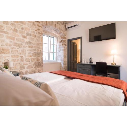 Mediterraneo Luxury Rooms