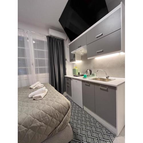 Medusa Suite by Zeussuites