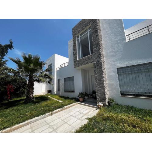 Mega Mansion In Soukra 4 BDR