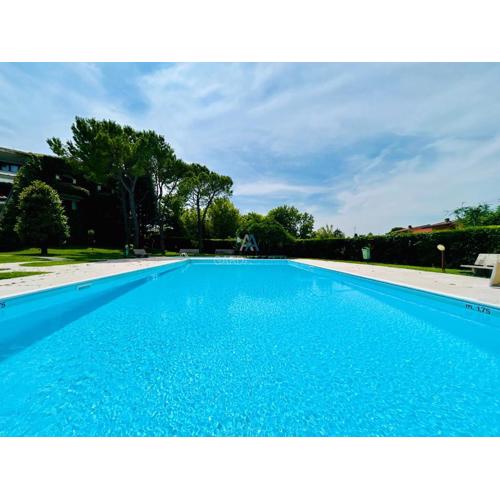 Mela Apartment - Vista Piscina e Lago a Desenzano