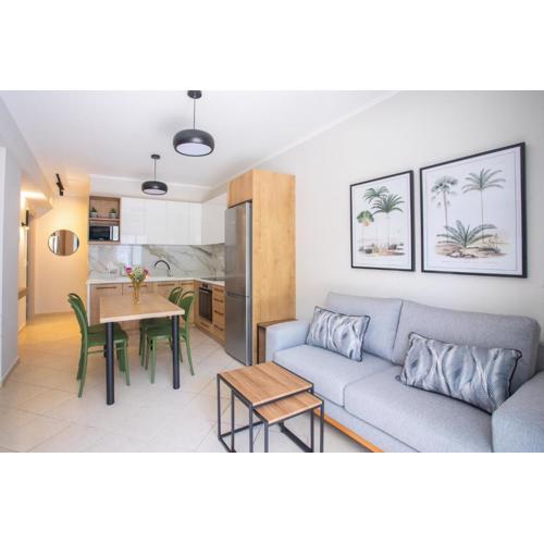 Melissa Zoe House