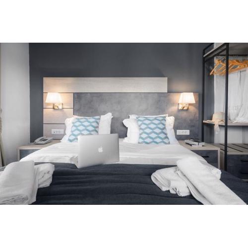 Meliton Inn Hotel & Suites by the beach