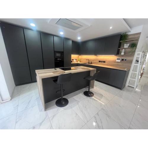 Mellieha Spacious Apt back Terrace Prime Location