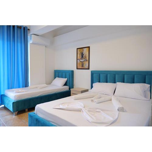 Mema Rooms