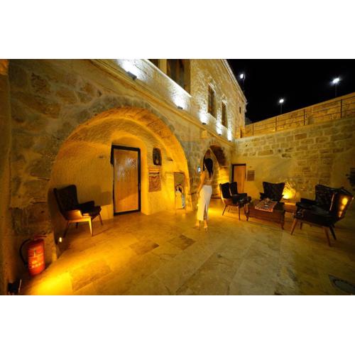 Memories Cave House