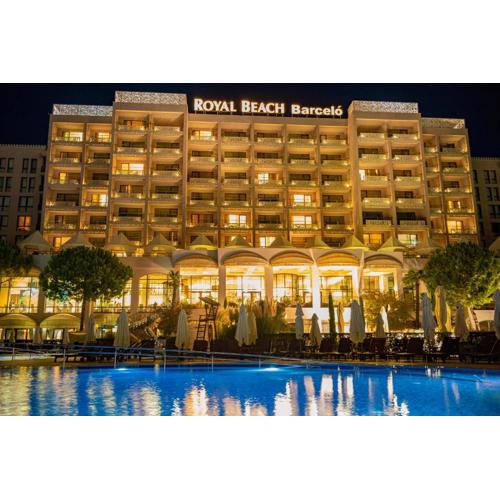 Menada Apartments in Royal Beach